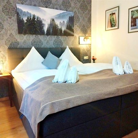 Stadthotel デッゲンドルフ エクステリア 写真