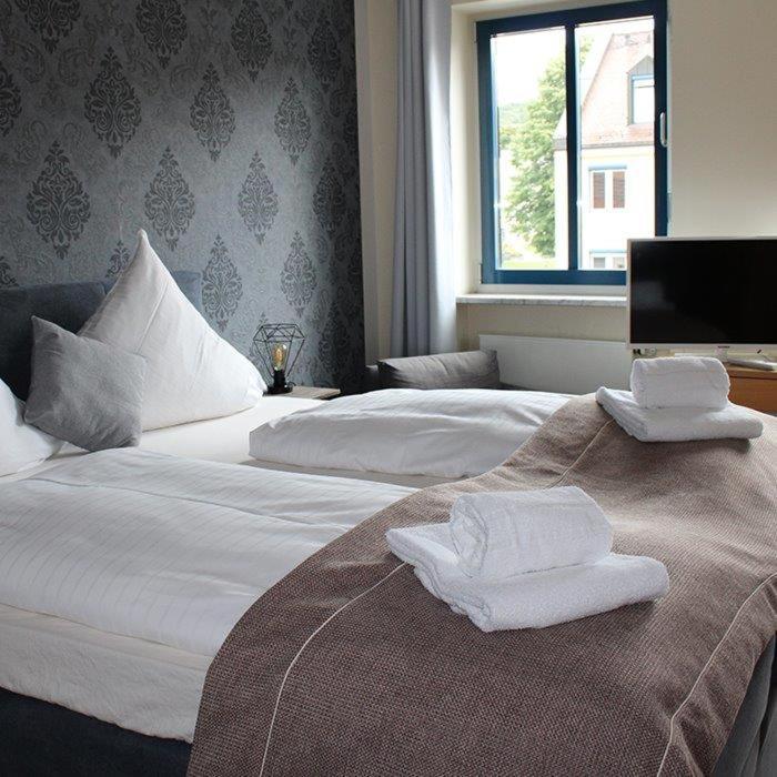 Stadthotel デッゲンドルフ エクステリア 写真